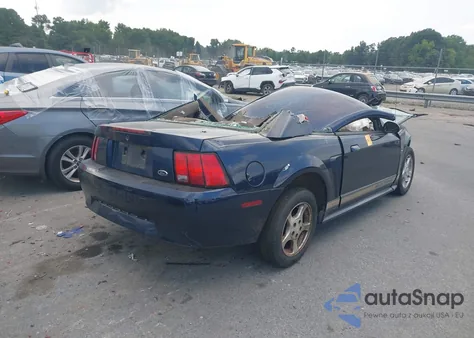 2002 Ford Mustang z USA, uszkodzony, nr VIN 1FAFP40452F207327